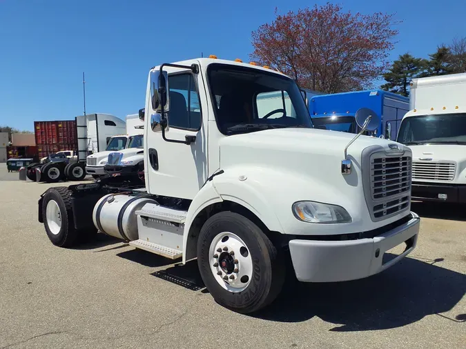 2017 FREIGHTLINER/MERCEDES M2-112