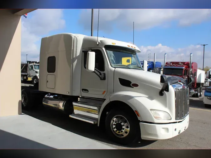 2022 Peterbilt 579