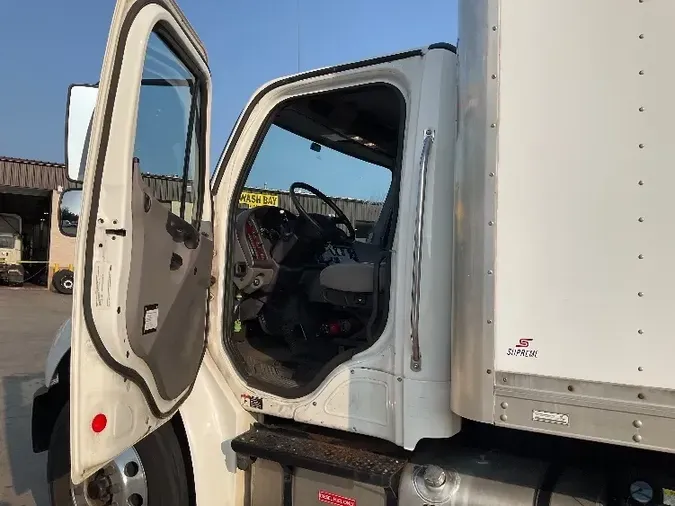 2019 Freightliner M2