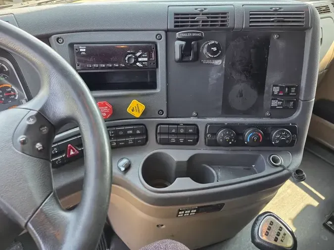 2020 FREIGHTLINER CASCADIA 125