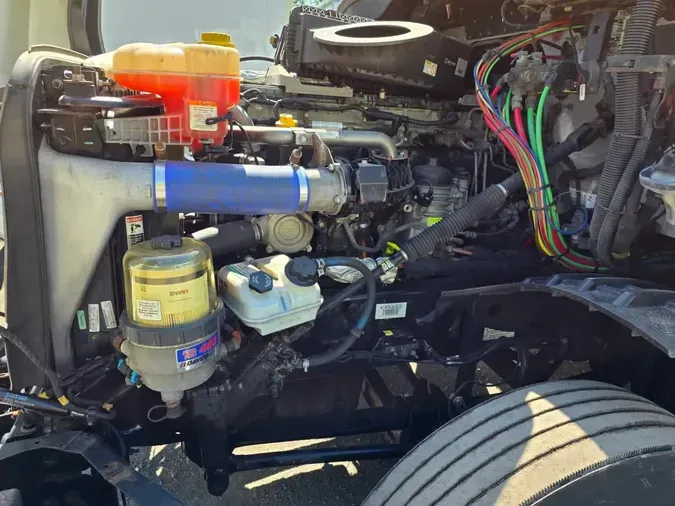2019 FREIGHTLINER/MERCEDES NEW CASCADIA 126