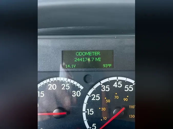 2018 FREIGHTLINER M2 106