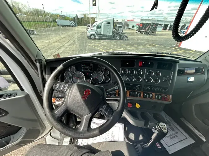 2020 Kenworth T880