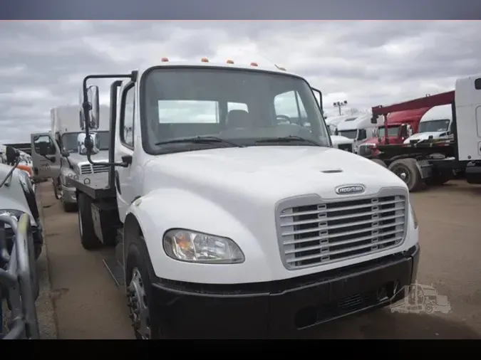 2016 FREIGHTLINER BUSINESS CLASS M2 106