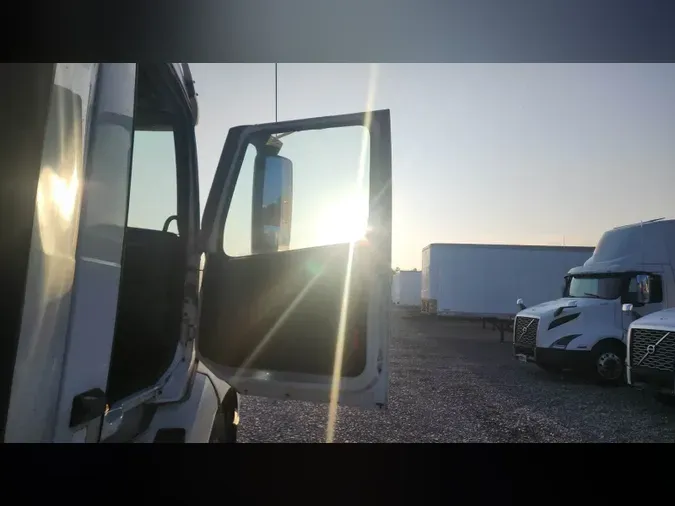 2019 Volvo VNL3009708a5700f2a944065abc7fbf24b636e