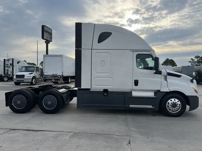 2021 Freightliner PT126SLP