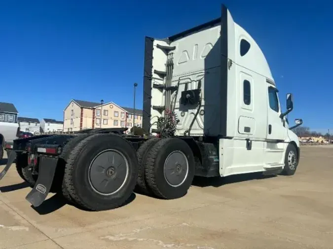 2019 Freightliner New Cascadia 12697094d38e2496f6bc3cd3e52e30b1841
