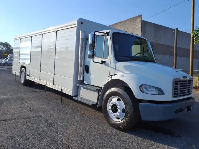 2016 FREIGHTLINER M2 106