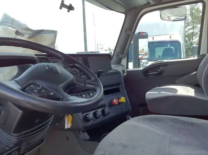 2018 NAVISTAR INTERNATIONAL LT625 DAYCAB T/A