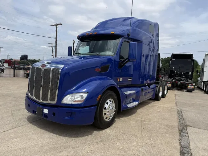 2022 Peterbilt 579970dc7e6edefd935a6b4323cf02fea45