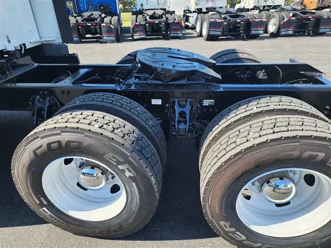 2023 KENWORTH T680