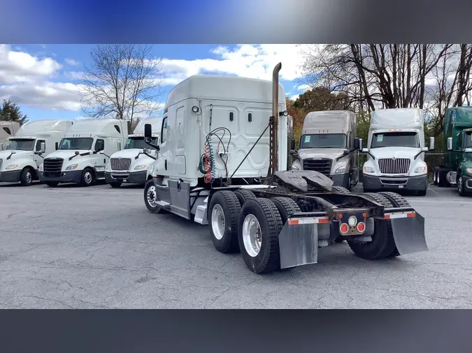 2020 Freightliner Cascadia 1269712c424ce210d987a9440e4651387c2