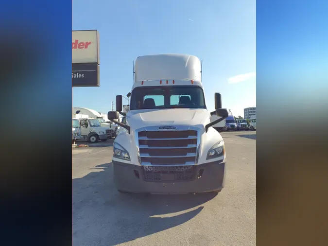 2019 FREIGHTLINER/MERCEDES NEW CASCADIA 126