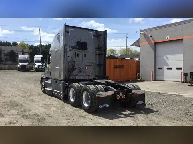 2023 Freightliner Cascadia 126