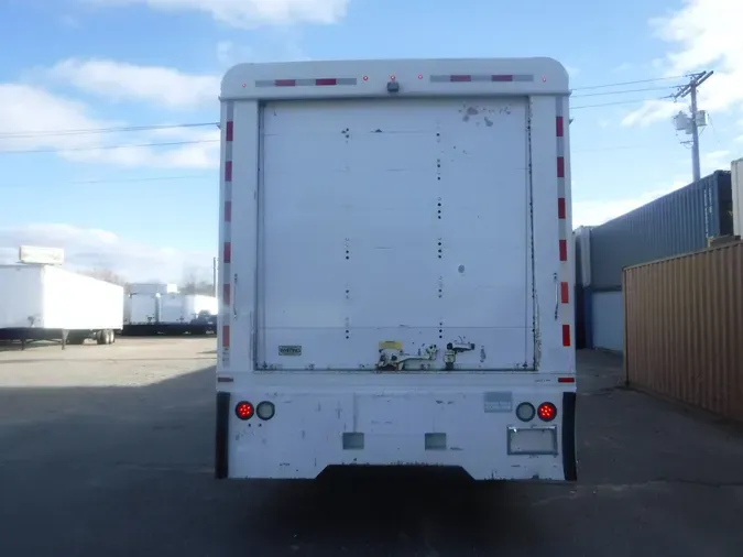 2017 FREIGHTLINER/MERCEDES M2 106