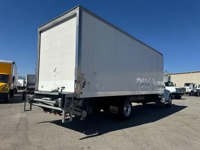 2020 Peterbilt 337