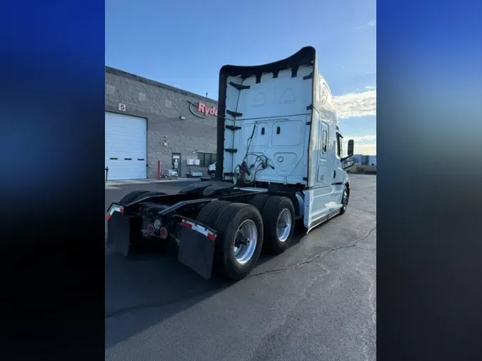 2024 FREIGHTLINER/MERCEDES NEW CASCADIA PX12664