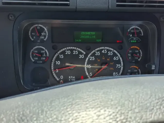 2018 FREIGHTLINER CASCADIA 113