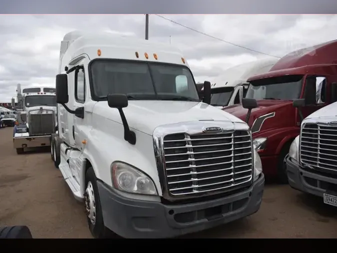 2011 FREIGHTLINER CASCADIA 125