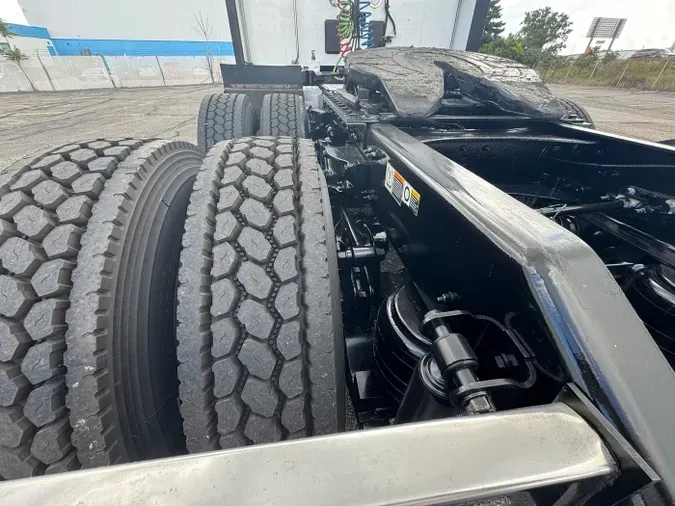 2023 Kenworth W990972f25db7102305d7c38c56e8ad71cb7