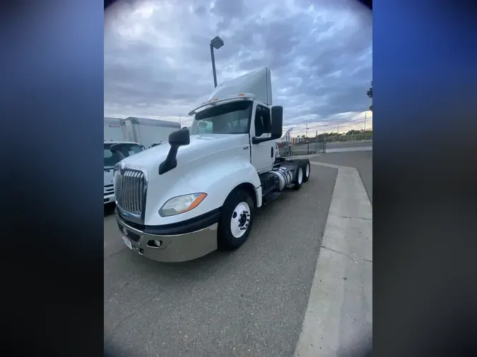 2018 NAVISTAR INTERNATIONAL LT625 DAYCAB T/A