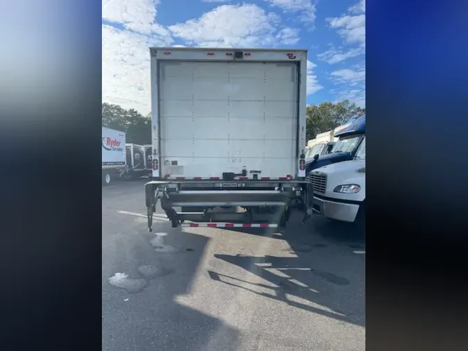 2018 FREIGHTLINER/MERCEDES M2 106