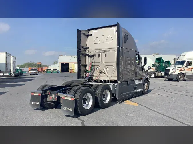 2024 Freightliner Cascadia 126