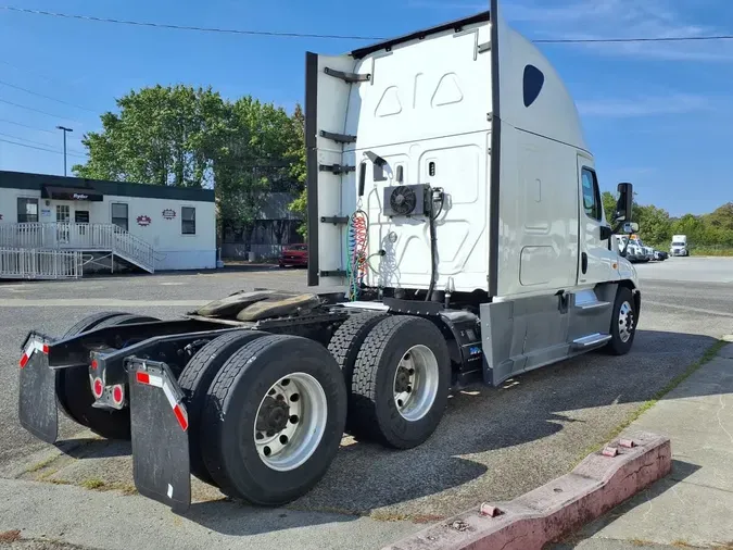 2019 FREIGHTLINER CASCADIA 125