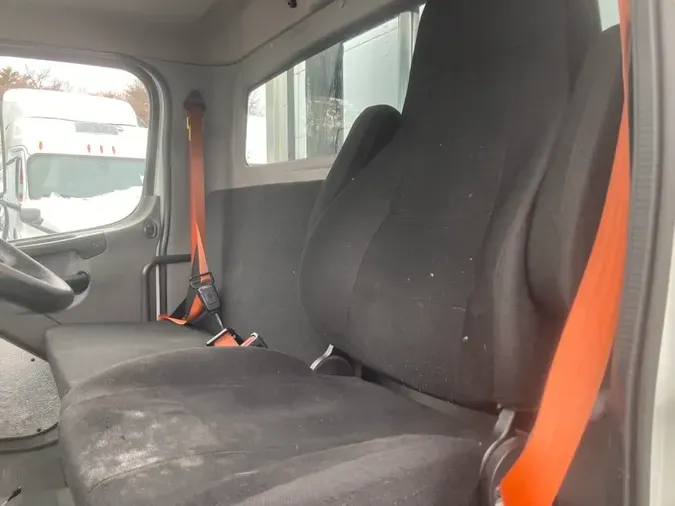 2020 FREIGHTLINER/MERCEDES M2 106