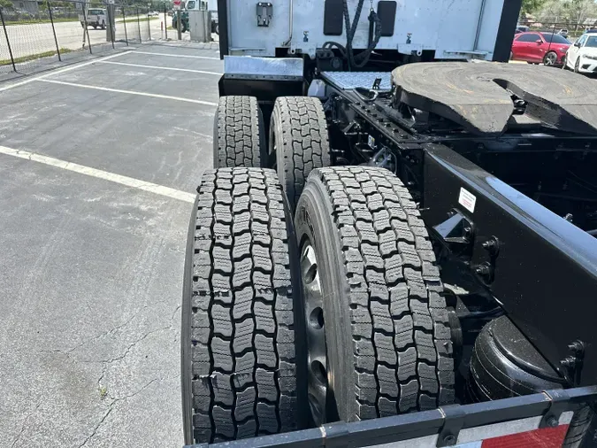 2022 Kenworth T680
