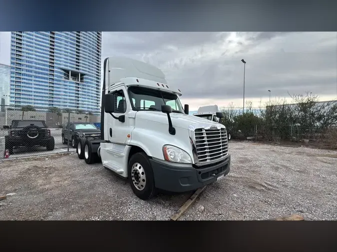 2019 FREIGHTLINER/MERCEDES CASCADIA 12597442fc99485279d1991b97e41f51c75