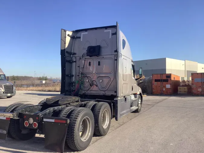 2021 Freightliner Cascadia