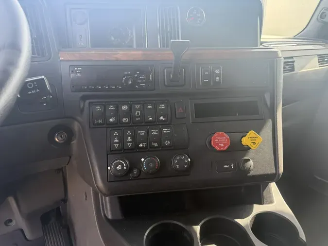 2020 International LT625974652037270c7b1a241540c75093202