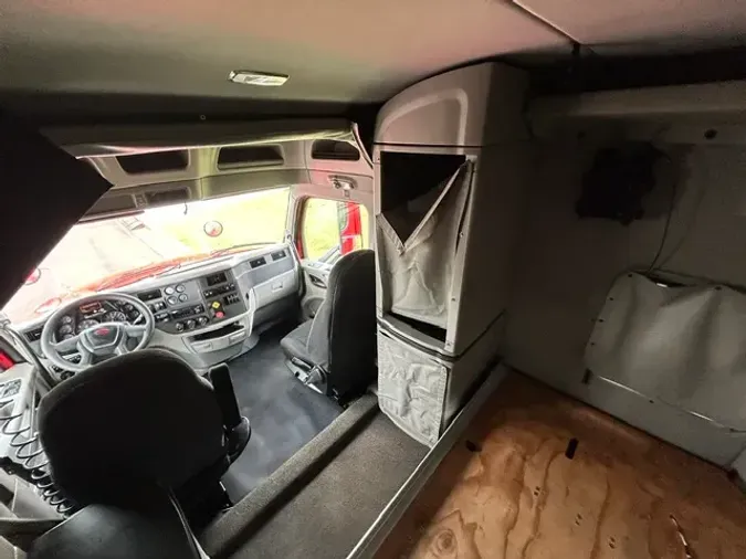 2019 PETERBILT 579