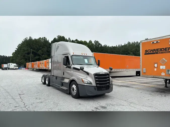 2021 Freightliner Cascadia9747ec9377b91418a90f1f3d2bf2475e