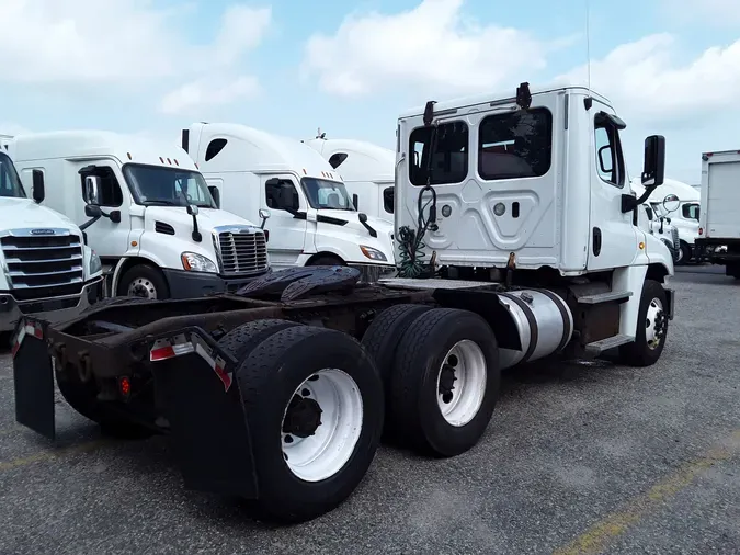 2018 FREIGHTLINER/MERCEDES CASCADIA 125