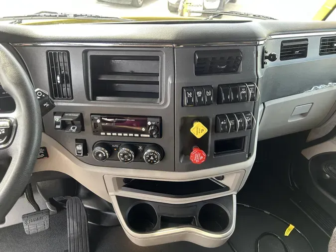 2024 Peterbilt 579