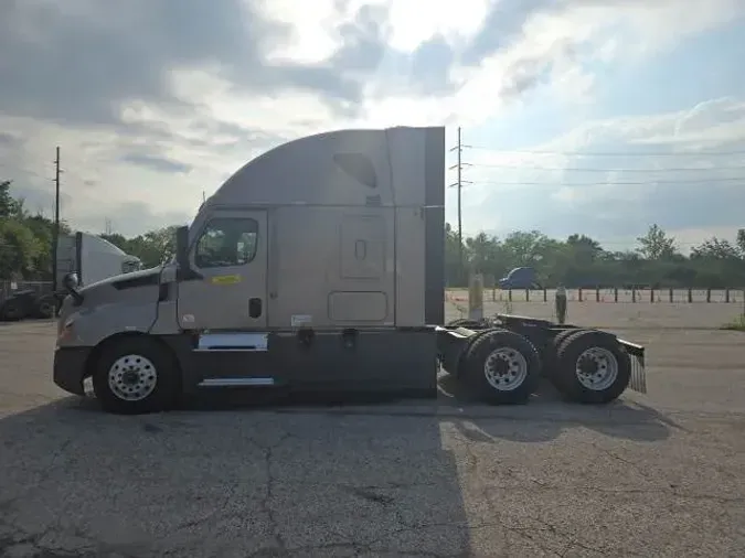 2023 Freightliner Cascadia