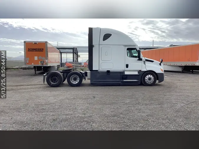 2021 Freightliner Cascadia