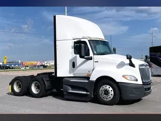 2021 INT LT625 6x4