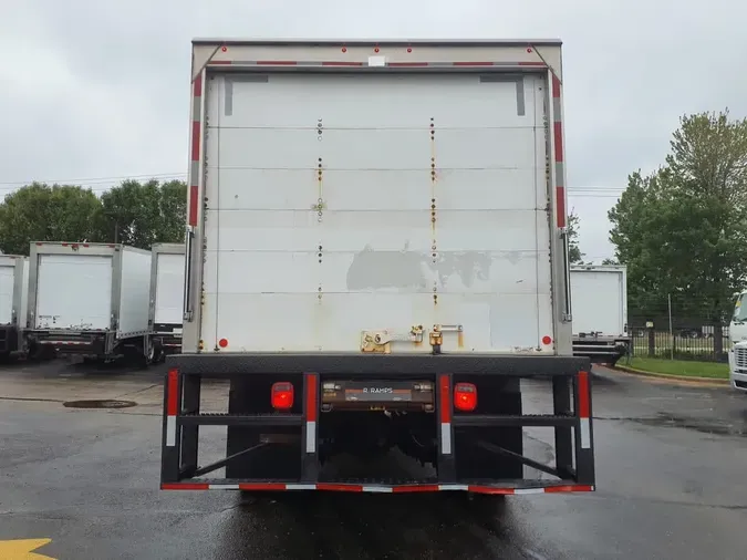 2019 FREIGHTLINER M2 106