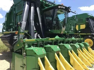 2017 John Deere CP690