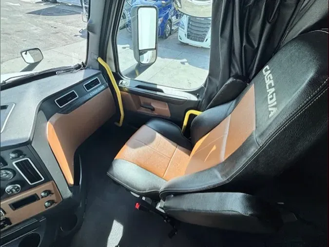 2023 Freightliner Cascadia 126