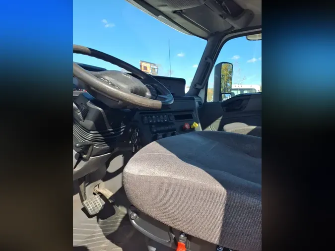 2019 NAVISTAR INTERNATIONAL LT625 DAYCAB T/A