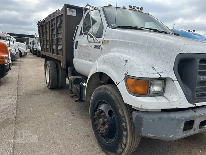 2001 FORD F650 SD