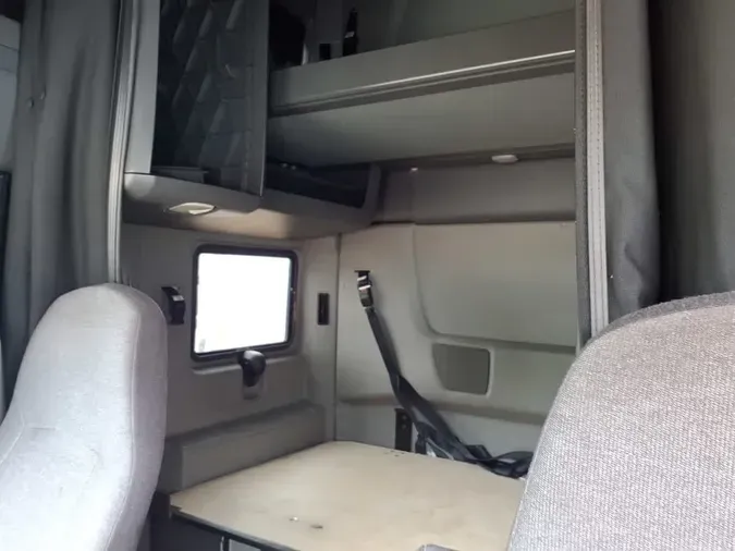 2020 NAVISTAR INTERNATIONAL LT625 SLPR CAB