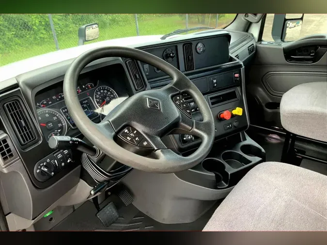 2019 INT LT625 6x4