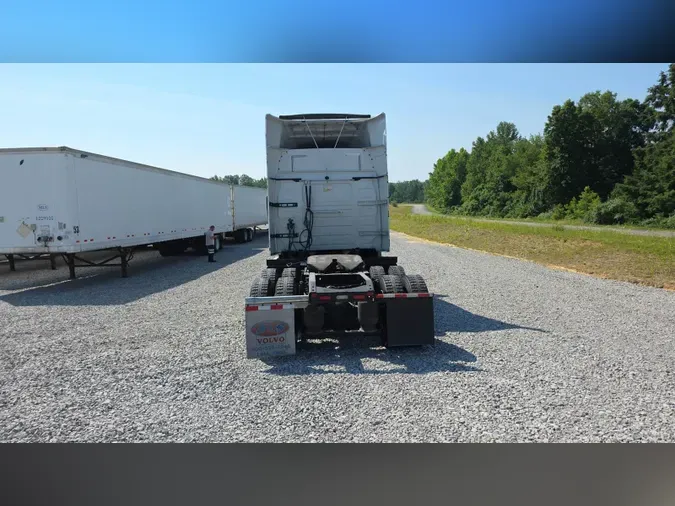 2018 Volvo VNL 740