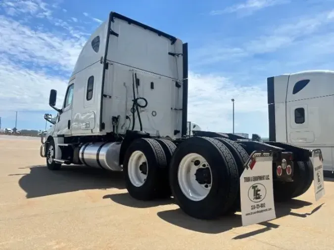 2020 Freightliner New Cascadia 126
