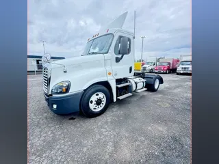 2019 FREIGHTLINER/MERCEDES CASCADIA 125